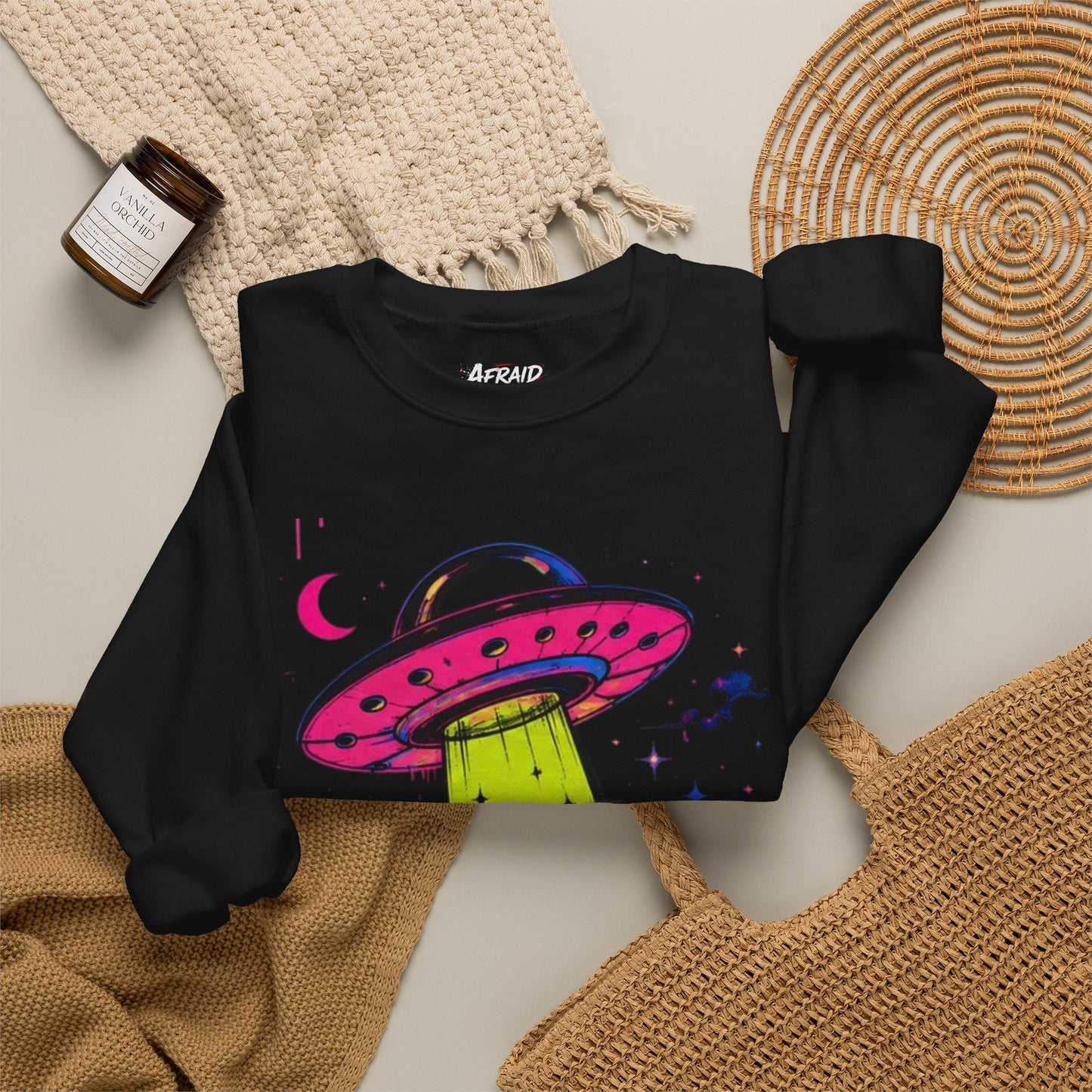 “Take me Away” Alien 👽 Collective Bella Badass 999- Unisex Heavy Blend™ Crewneck Sweatshirt