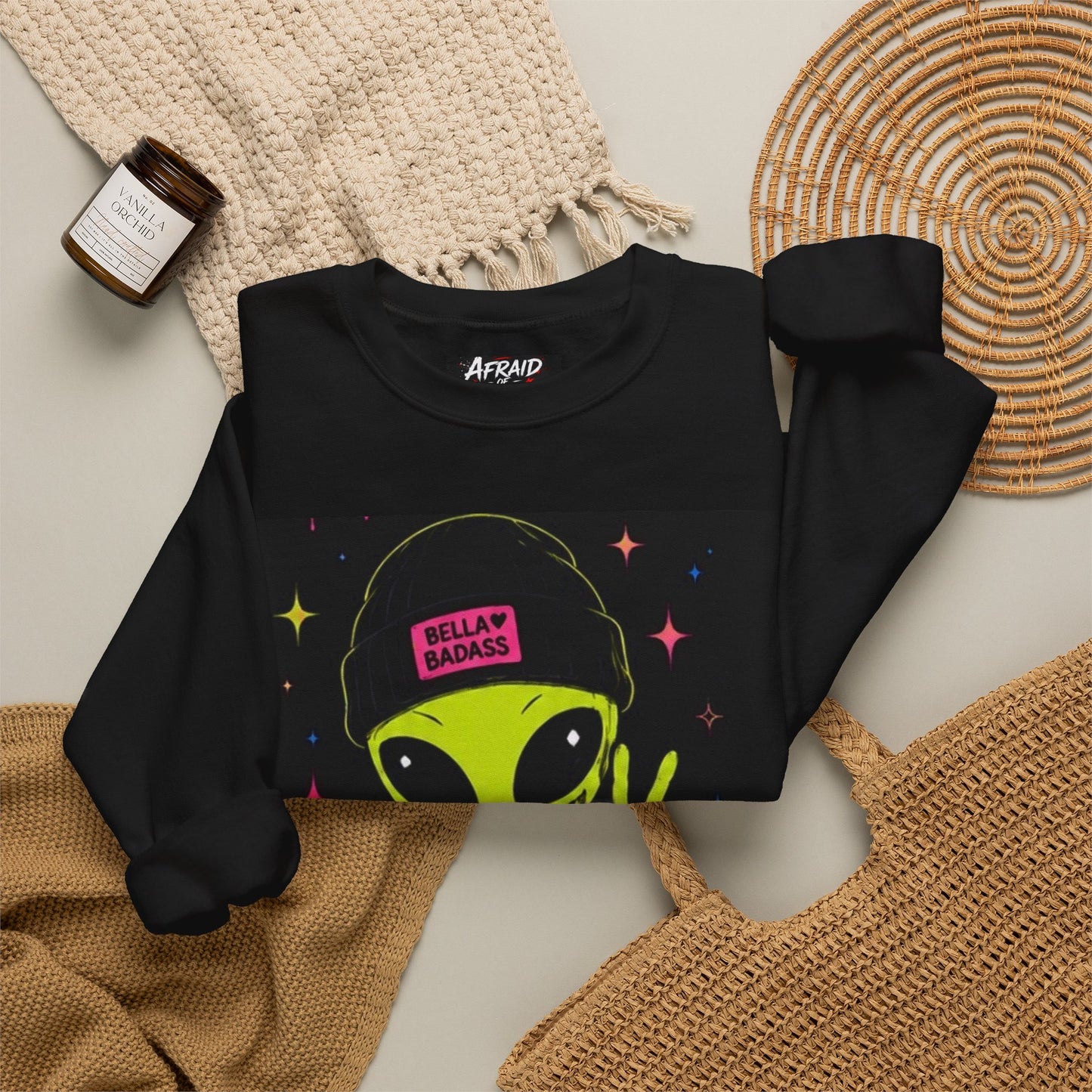 Bella Alien 👽 Collective- Unisex Heavy Blend™ Crewneck Sweatshirt