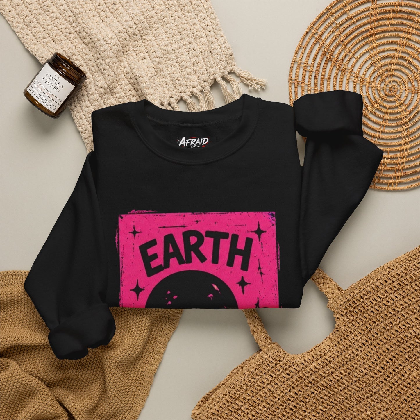 Earth is Overrated- -Alien 👽Collective Bella Badass- Unisex Heavy Blend™ Crewneck Sweatshirt