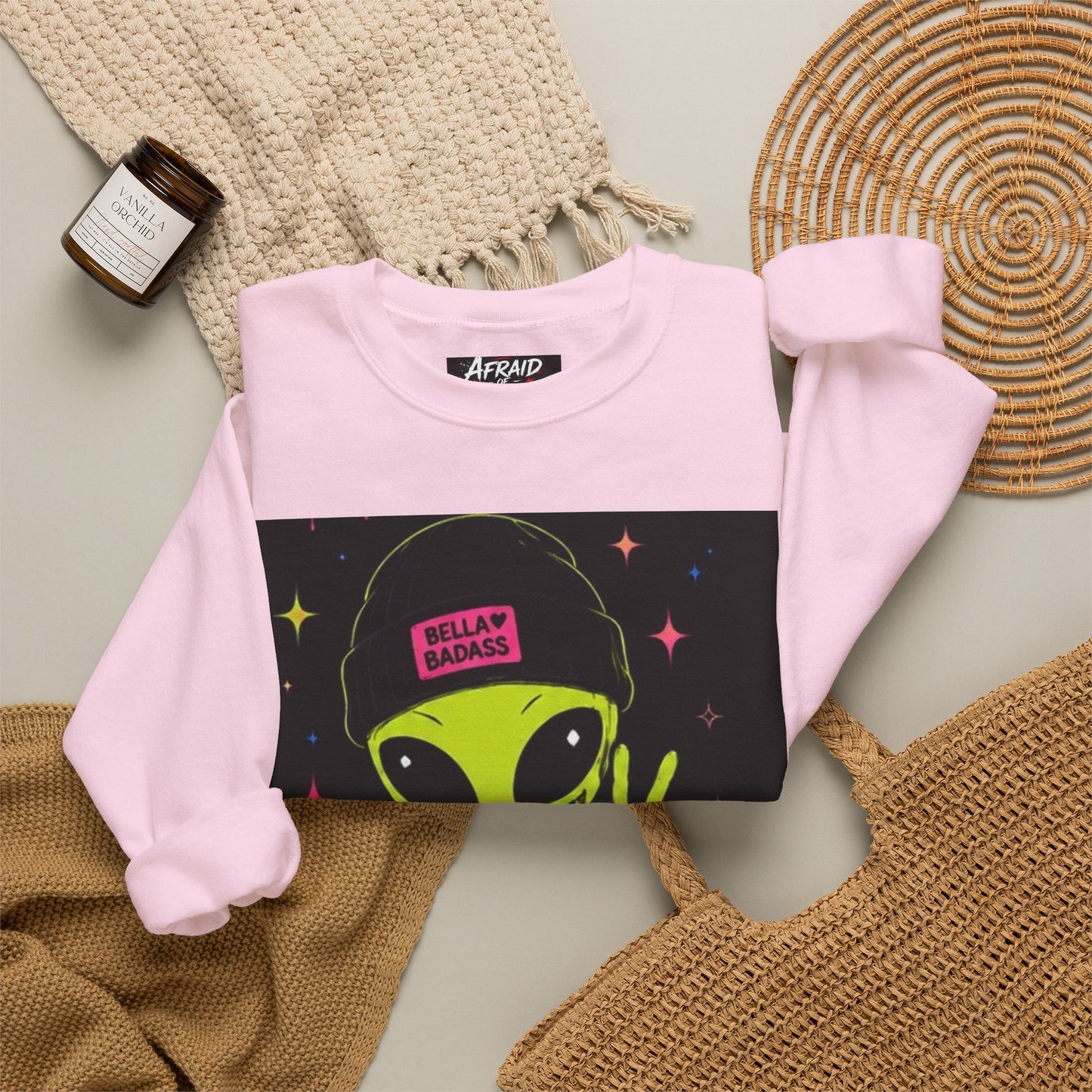 Bella Alien 👽 Collective- Unisex Heavy Blend™ Crewneck Sweatshirt
