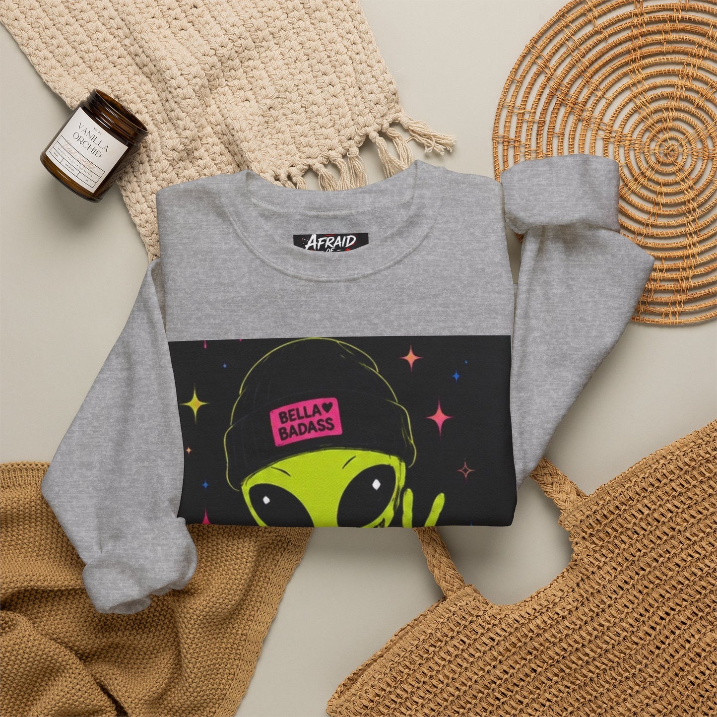 Bella Alien 👽 Collective- Unisex Heavy Blend™ Crewneck Sweatshirt
