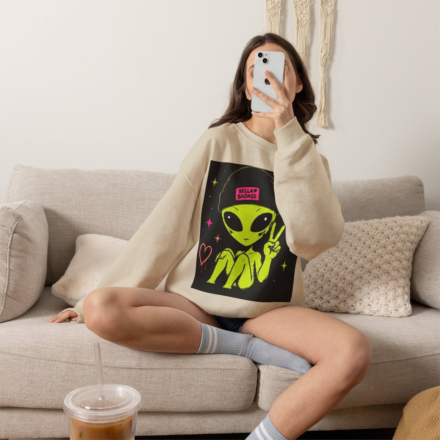Bella Alien 👽 Collective- Unisex Heavy Blend™ Crewneck Sweatshirt