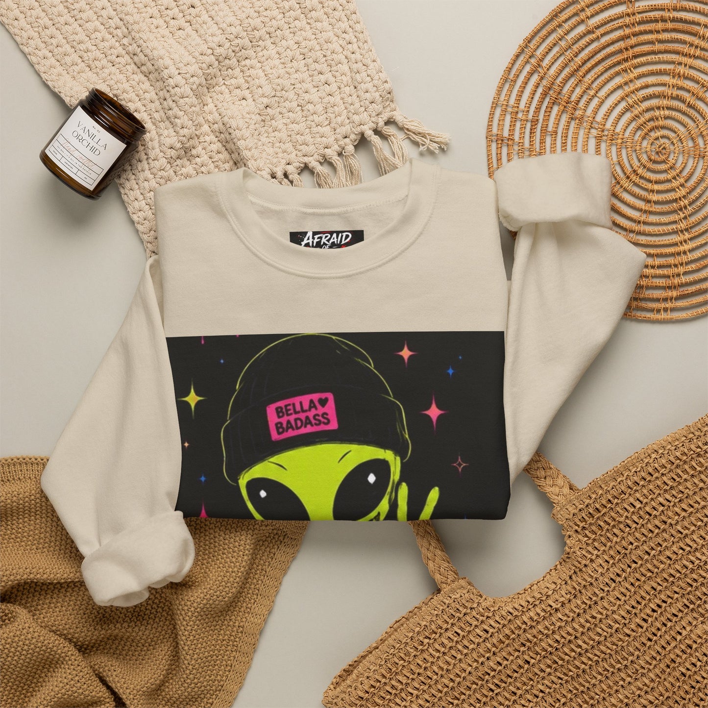 Bella Alien 👽 Collective- Unisex Heavy Blend™ Crewneck Sweatshirt